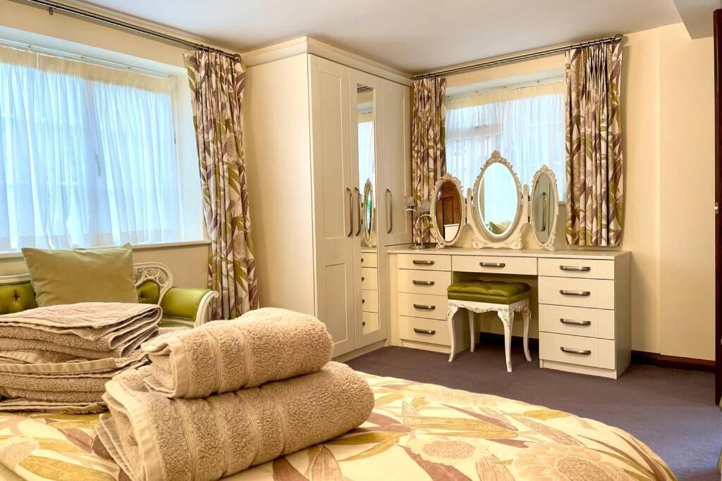 Adorable 2 Bedroom Countryside Guesthouse Broome  외부 사진